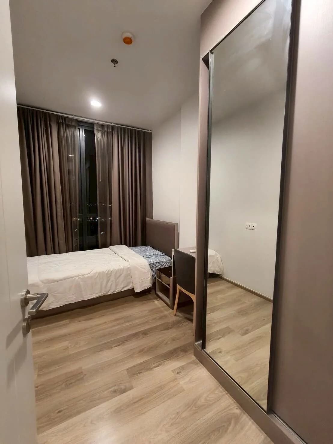ให้เช่า Oka Haus 2 ห้องนอน 2 ห้องน้ำ ขนาด 50 ตร.ม. ชั้น 37 วิวแม่น้ำสวย view 4